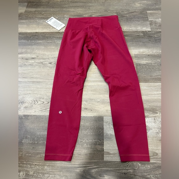 NEW with tags! Lululemon Wunder Train High-Rise Tight 25"
Magenta Smoke sz 10 - Picture 4 of 10